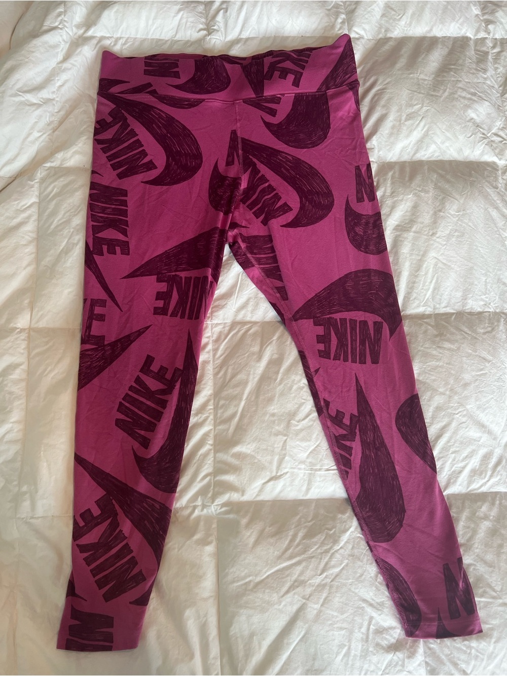 Women’s Plus Nike Pink/Purple Logo Leggings exercise pants, never worn. 1x.